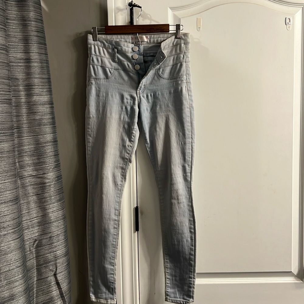 Women’s jeans